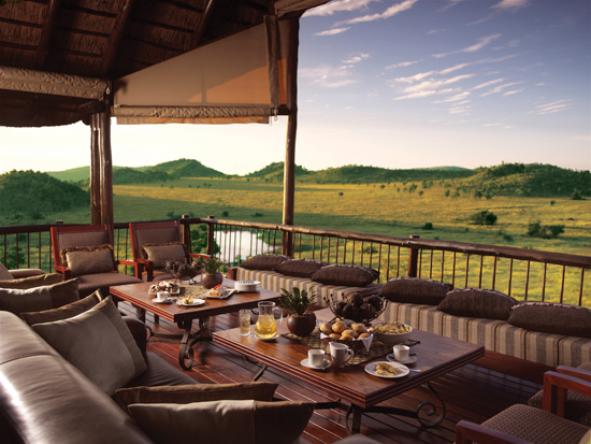 Tshukudu -  breakfast on deck
